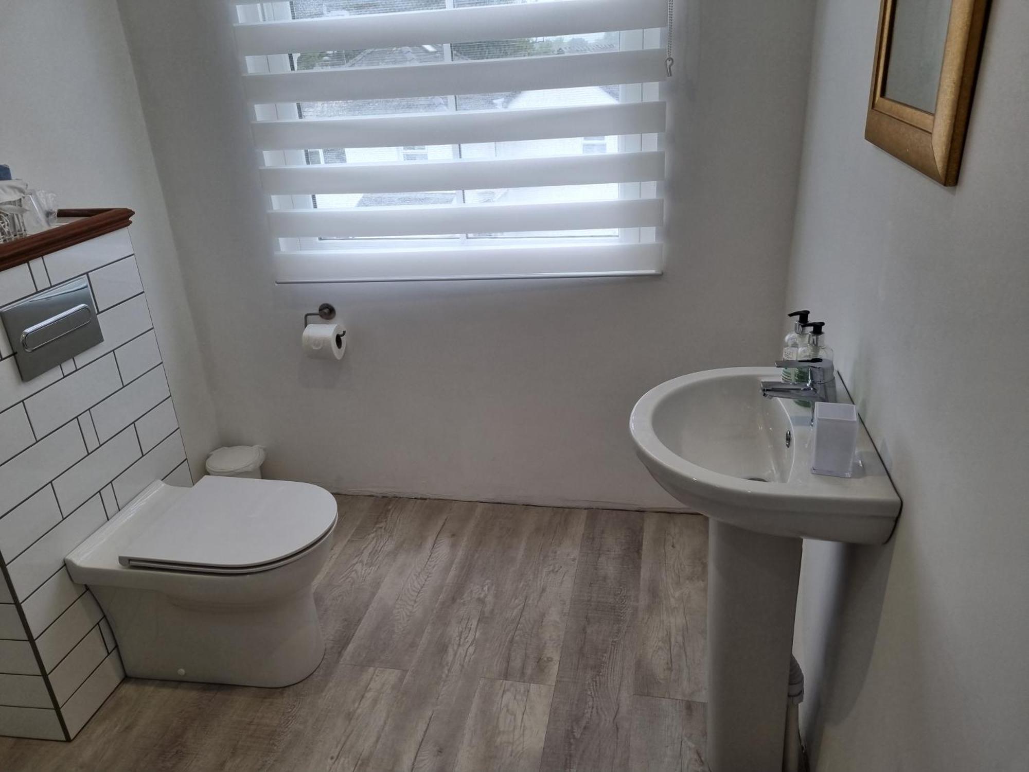 Montfort Cottage Guest House Уиндермер Екстериор снимка