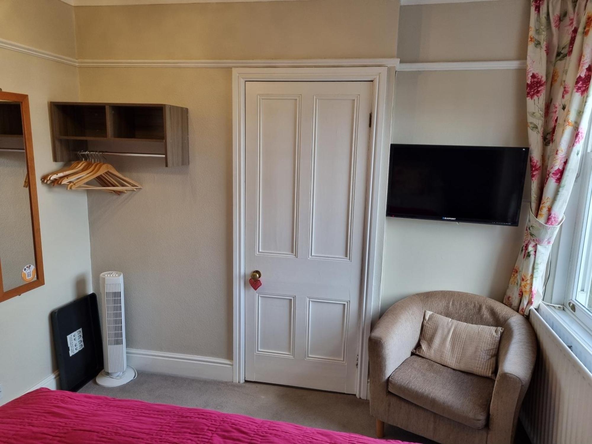 Montfort Cottage Guest House Уиндермер Екстериор снимка